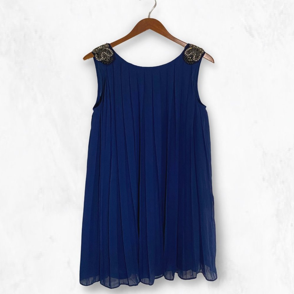 Romeo & Juliet Couture Sleeveless Pleated Embellished Shift Dress